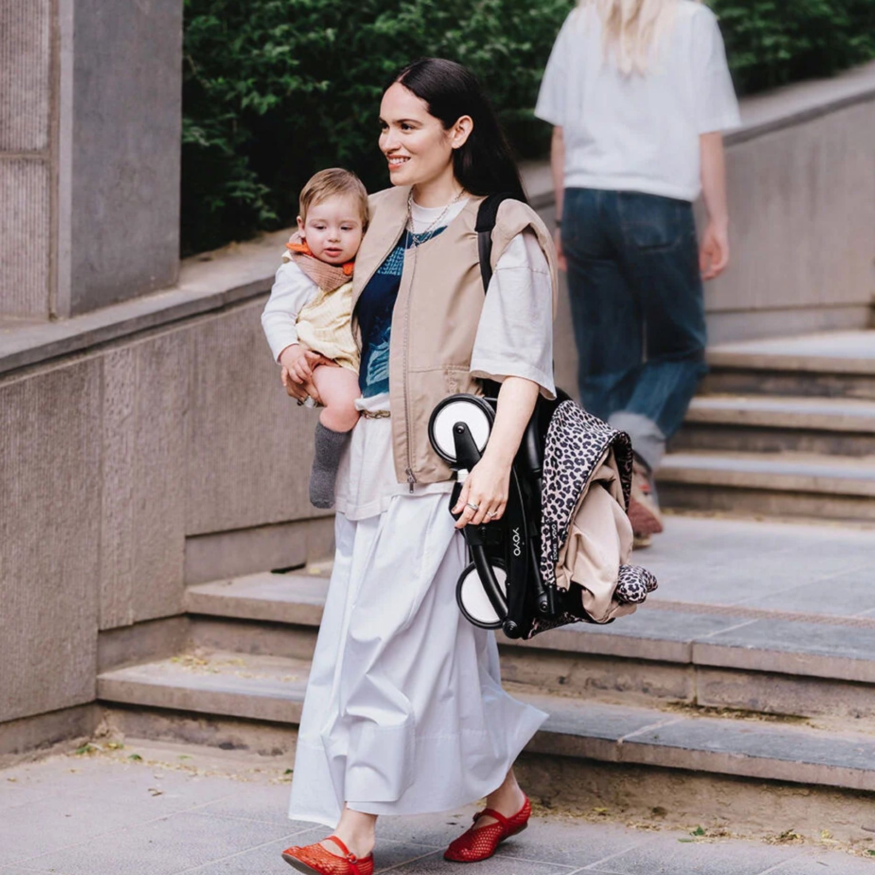 Coche de bebé ligero Stokke YOYO³ 6+ Leopardo | Compacto y plegable